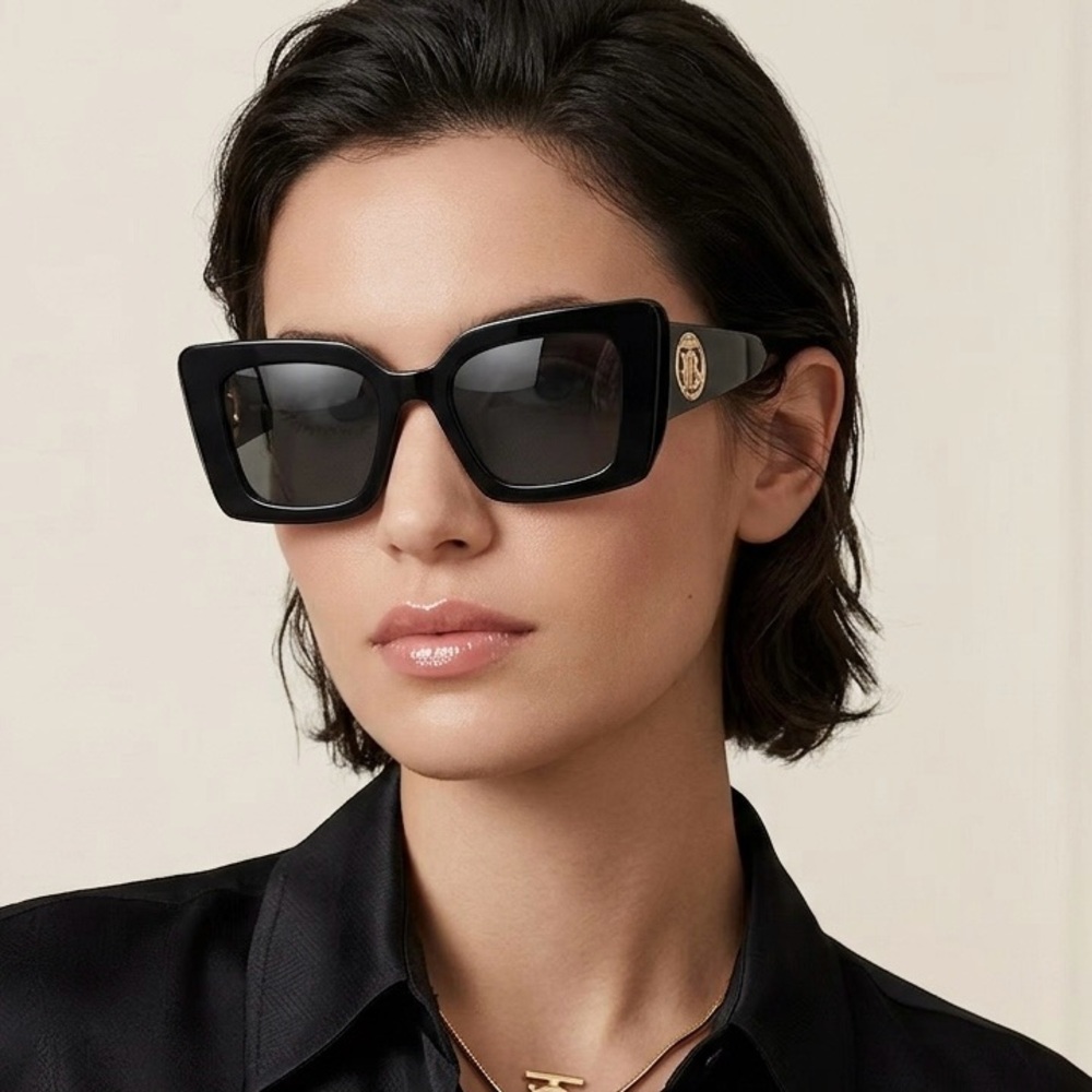 New! Burberry BE4344 3001/87 Black Square Sunglasses, Authentic